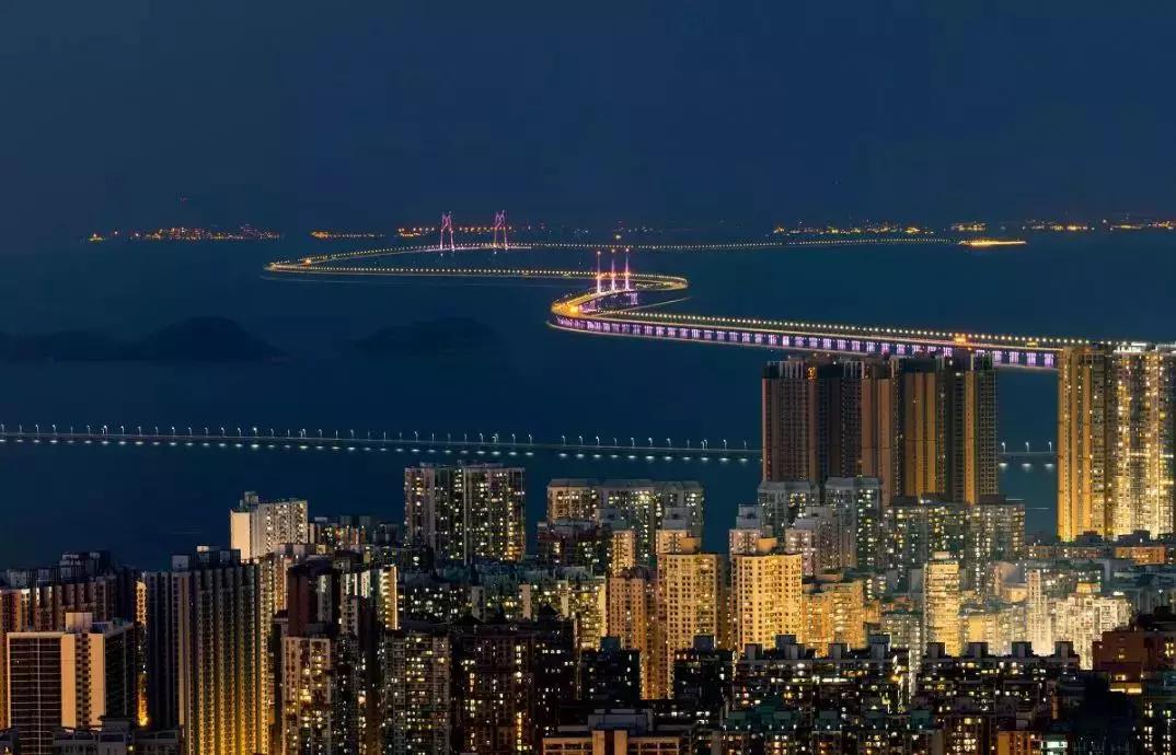 港珠澳大桥穿梭巴士香港下车点,港珠澳大桥穿梭巴士全程多久