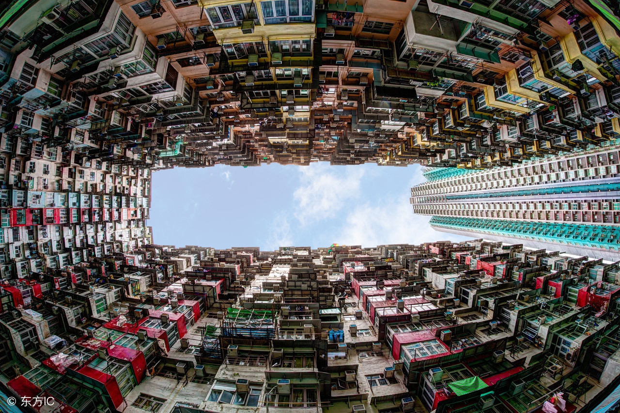 买家：“就算损失10万订金我也不在香港买房了！”