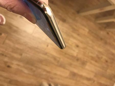 iphonex钢化膜黑边测试图,苹果x钢化膜划痕图