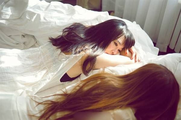 让女人粘着你的好方法,男女之间要怎么样女人才更粘着你