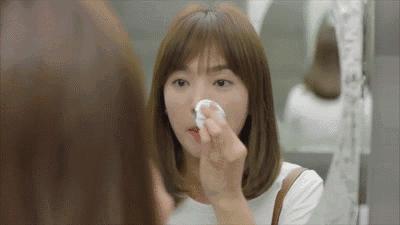 杨幂满脸雀斑、皮肤蜡黄，丑出新高度？伪素颜这样打造~