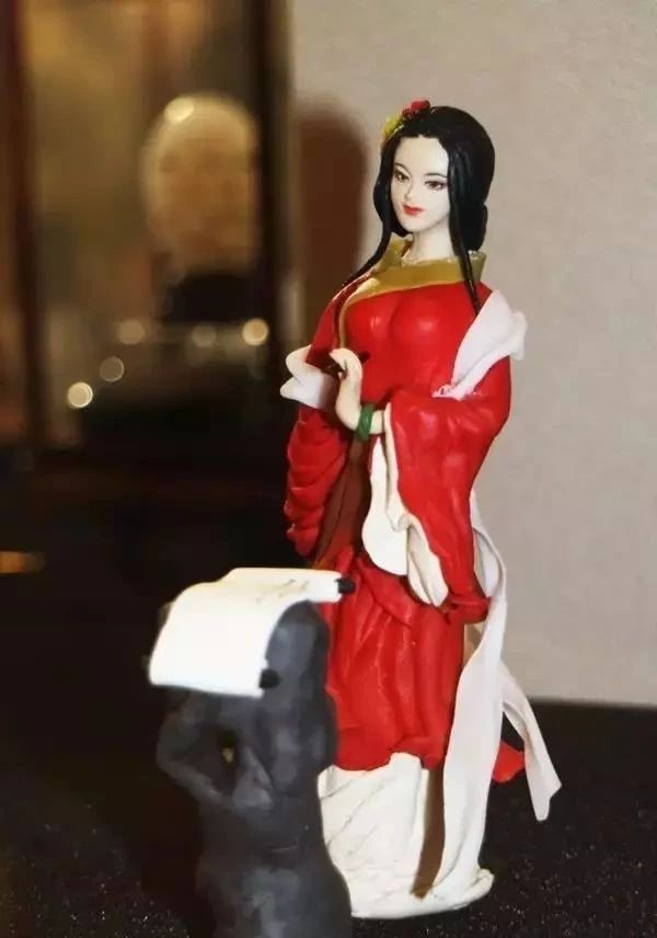 妙手能生花，感受捏出来的艺术丨吴淞面塑传承人冯秋霞采访