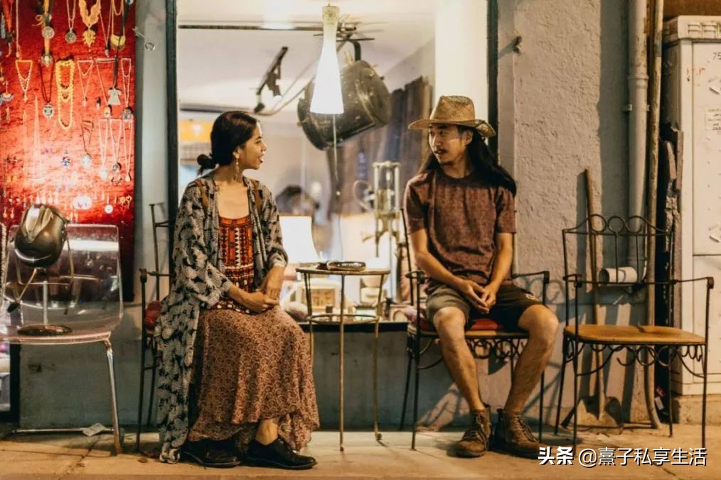 环游世界情侣,环游世界夫妻赚了十个亿