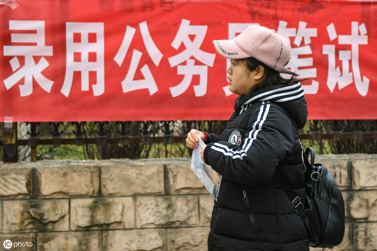 面试说话磕磕绊绊就没机会了吗,面试感觉自己答得一塌糊涂咋办