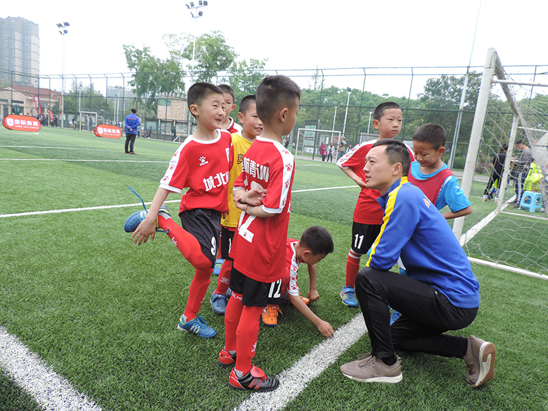 小足球承载着大梦想,2019年嘉陵区中小学生足球比赛