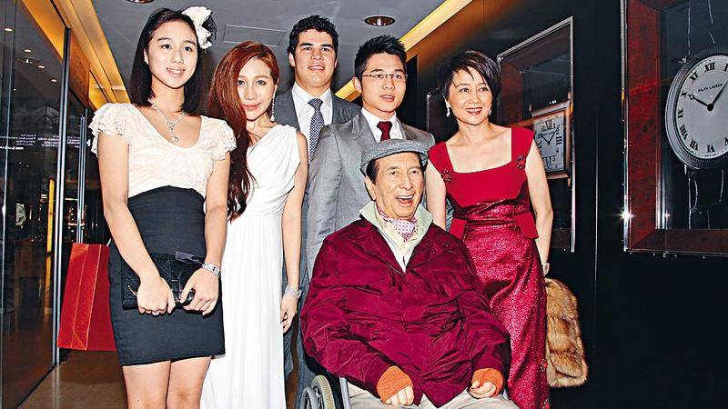 澳门赌王何鸿燊有5000亿吗,赌王何鸿燊5000亿需求多久挣到