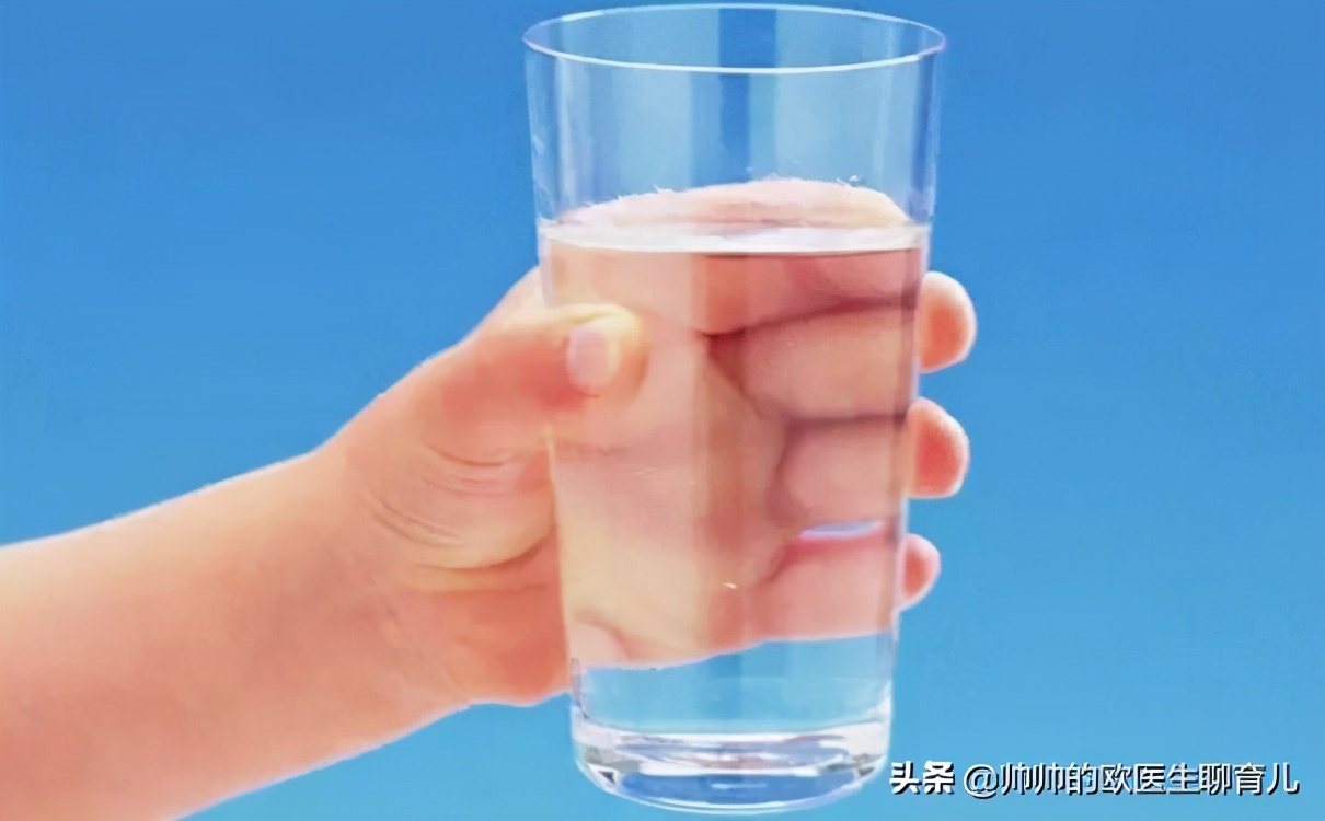 感冒了可以给宝宝喂奶吗,感冒了能给孩子喂奶吗