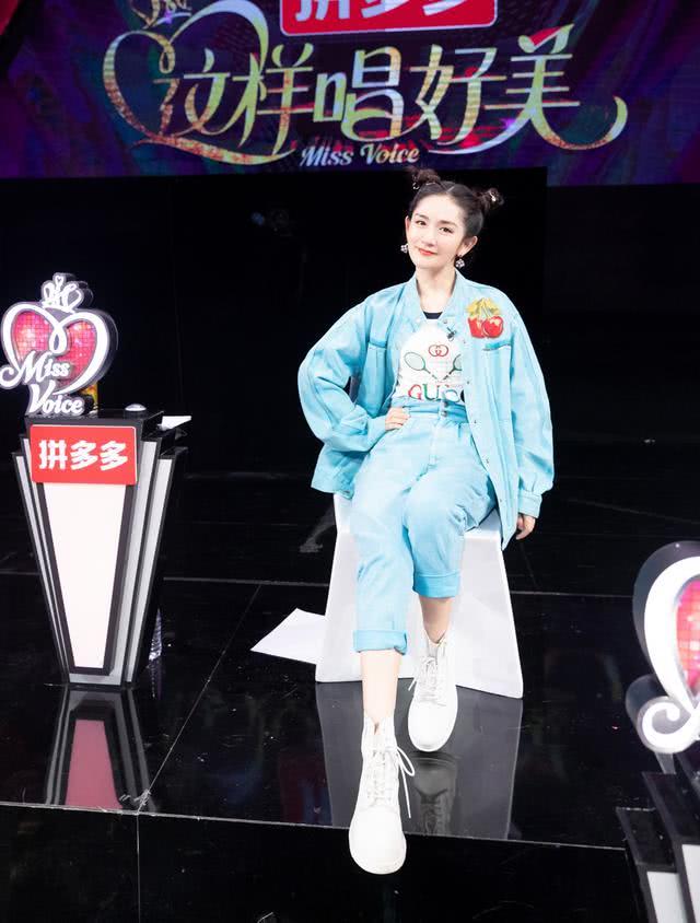 谢娜穿白牛仔裤,谢娜穿搭牛仔裤
