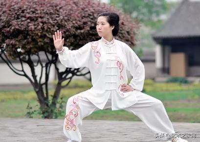 千尺学堂站桩口诀,站桩放松音乐口诀
