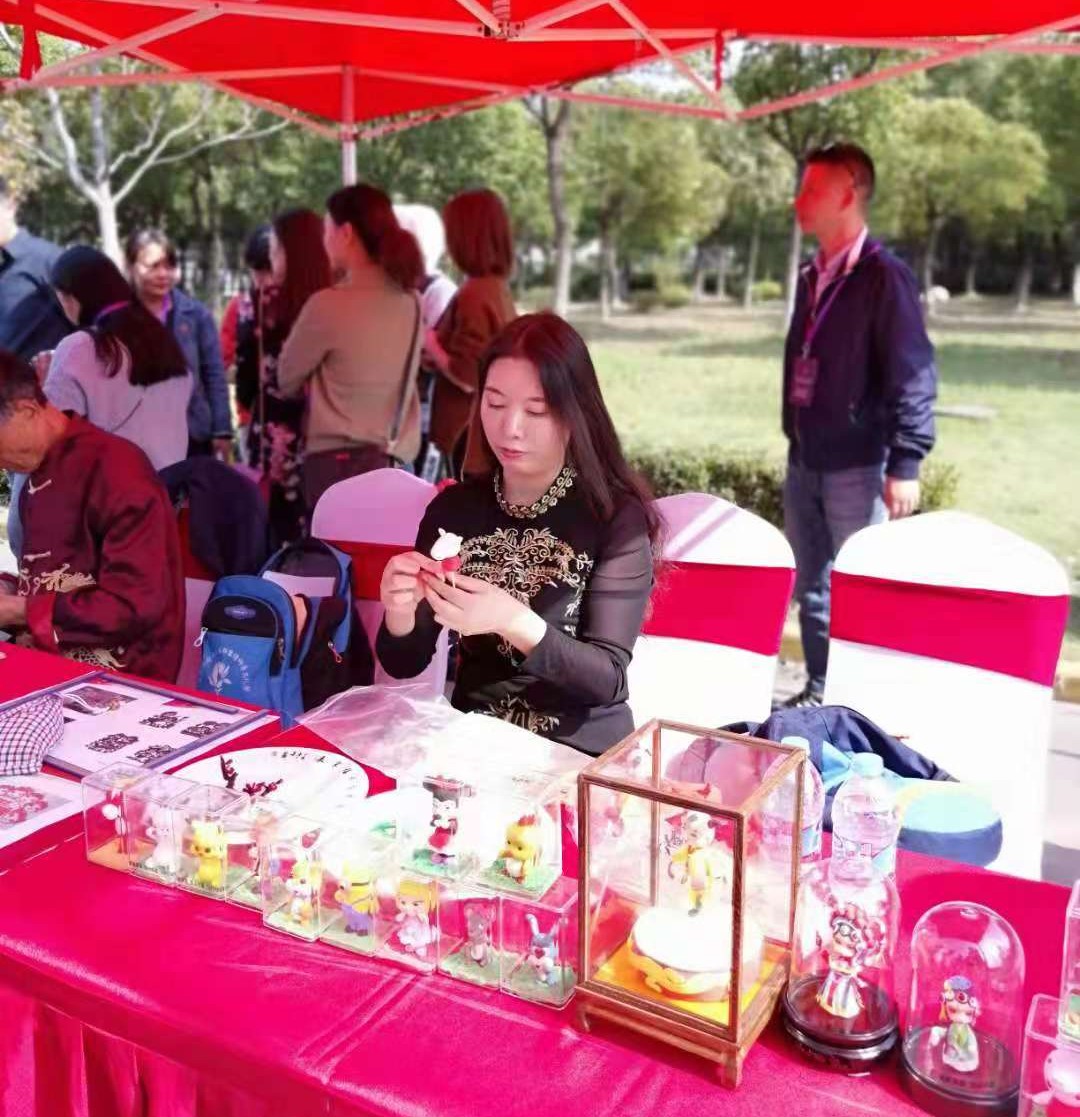 妙手能生花，感受捏出来的艺术丨吴淞面塑传承人冯秋霞采访