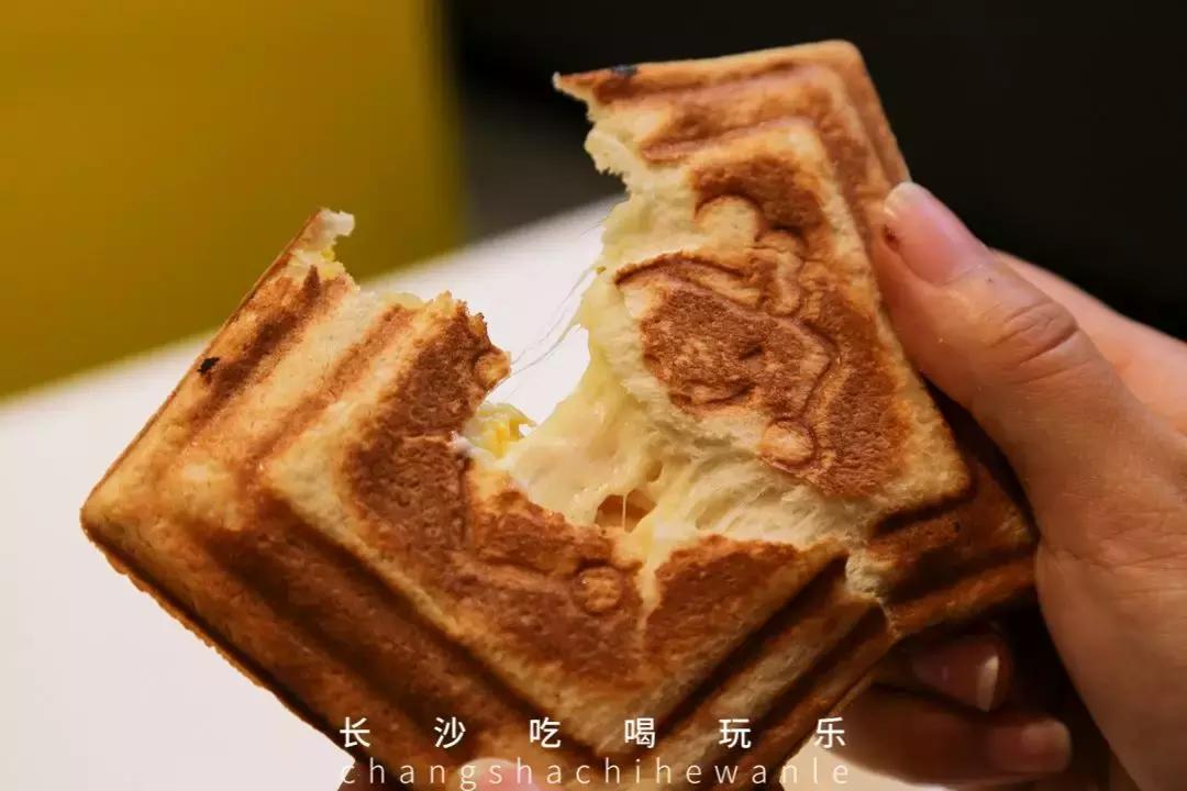 长沙菜品爆品,长沙爆爆肠小吃