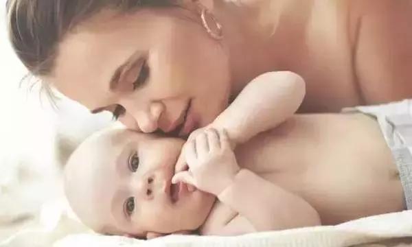 生完孩子气血亏损不来月经怎么办,产后月经量多要不要补血