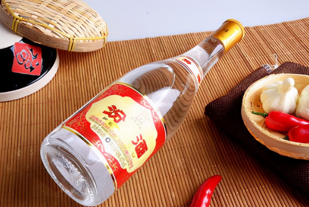 超市都不敢卖的四款白酒,超市50元左右的绿瓶白酒大全