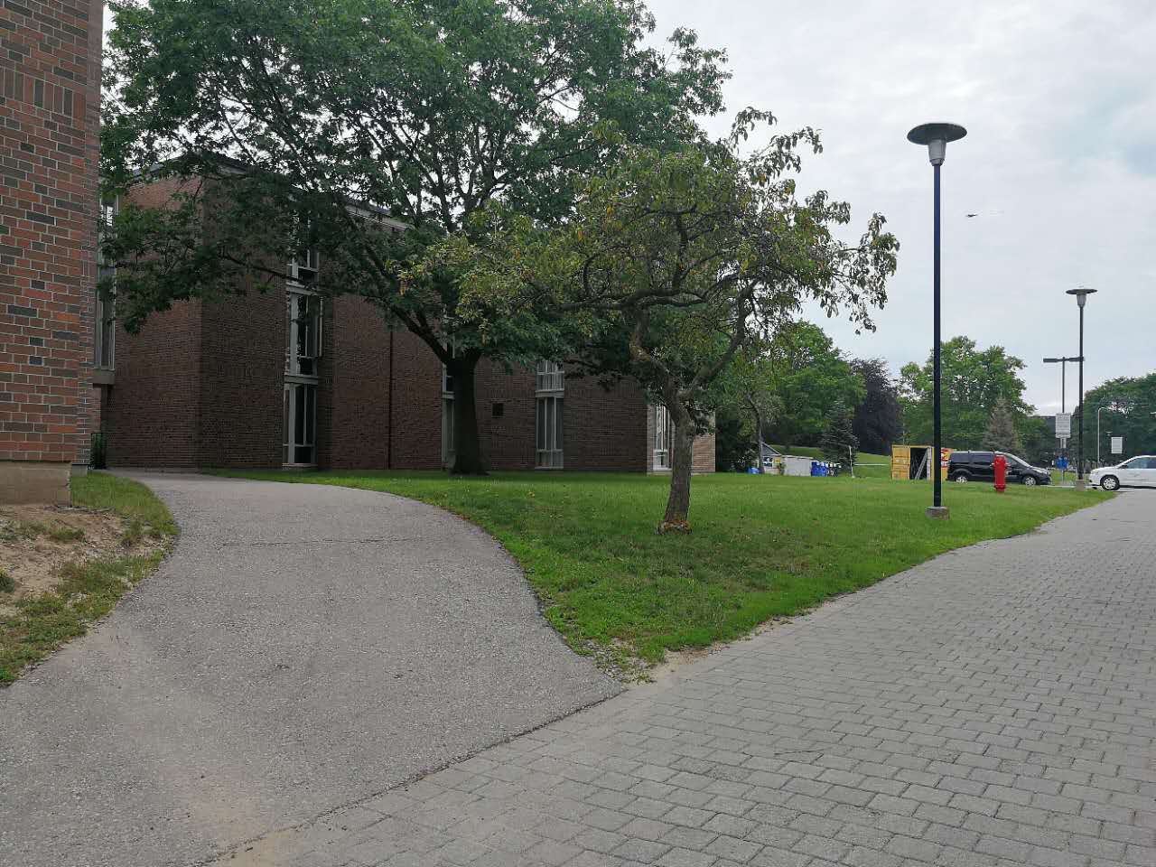去加拿大留学资金方面要准备什么 (留学加拿大需求准备多少钱)