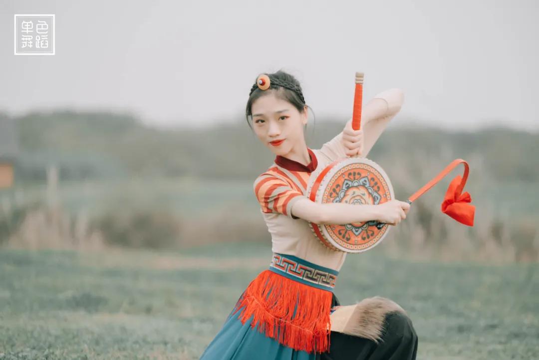 上热搜的民族舞,上热搜的舞蹈