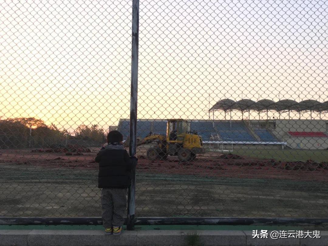 连云港体育塑胶跑道施工方案,连云港操场塑胶跑道施工