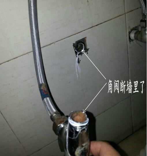 水龙头断在水管里怎么取出,水龙头断里面了怎么取出来妙招