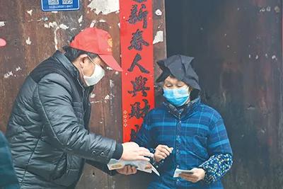 让党旗飘扬在战疫一线,党旗在抗疫一线高高飘