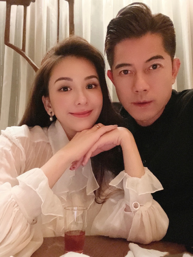 方媛运动健身照,天王嫂方媛穿露腰装健身