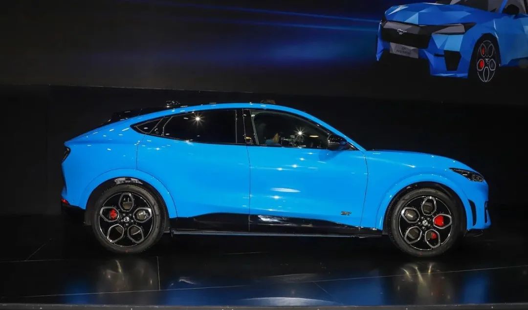 上海车展最贵硬派suv,上海车展最新款坦克300
