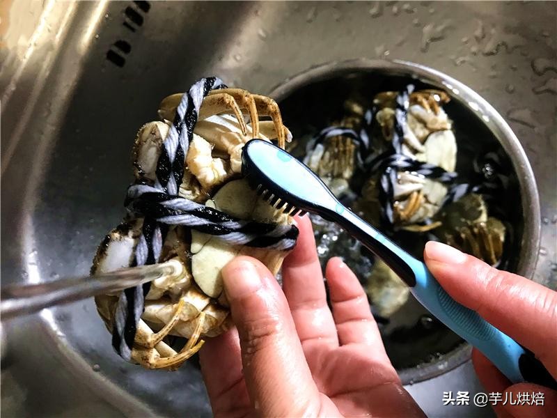 大闸蟹上锅蒸多少分钟最好吃,大闸蟹上锅蒸多少时间最好吃