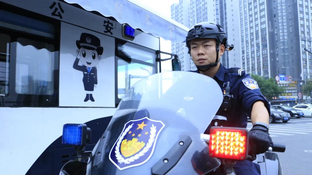 “攀”上更高峰——记全省“最美警务辅助人员”刘攀