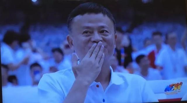 昨天，马云流泪了！退位真实原因曝光……