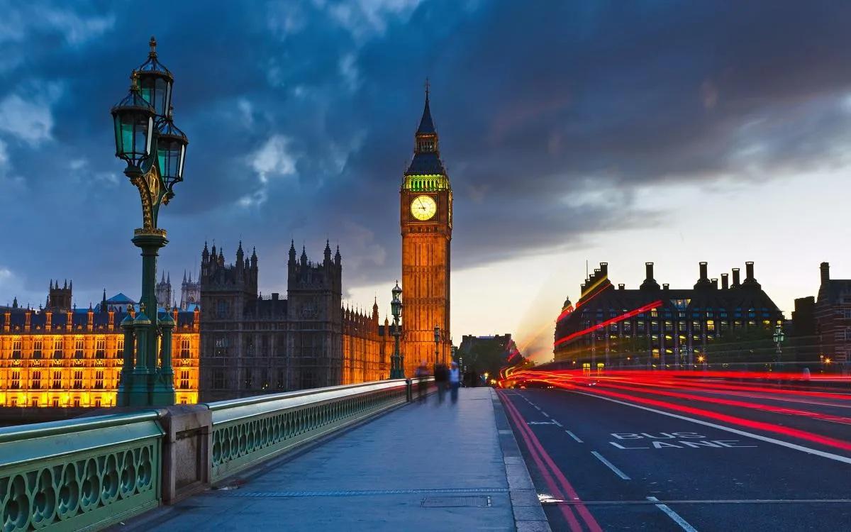 英国伦敦大本钟钟表,英国伦敦的著名古钟