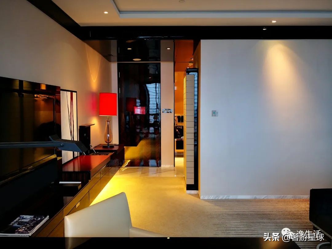 神の战|丽思、柏悦、MO、四季，陆家嘴7大豪华酒店谁是你的最爱？