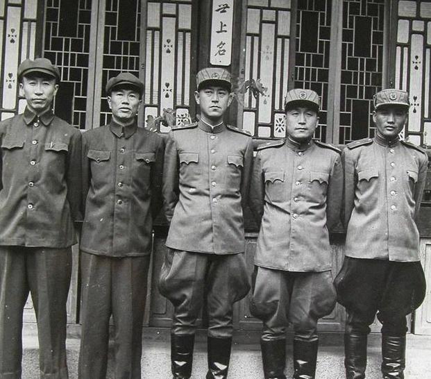 抗美援朝，志愿军艰苦作战时，朝鲜*队军**在干嘛？战斗力怎样？