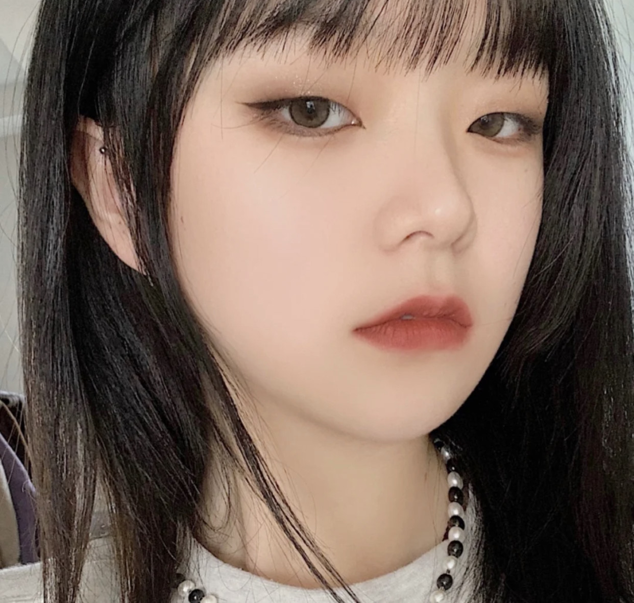 介于杏眼和桃花眼之间的眼型,狐狸眼和桃花眼的眼型有什么区分