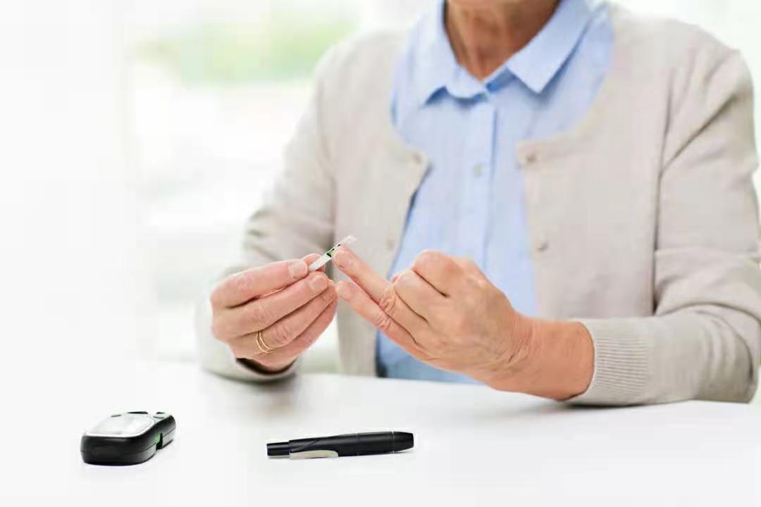 糖尿病神经病变导致便秘怎么解决,糖尿病人便秘吃什么食物最快通便