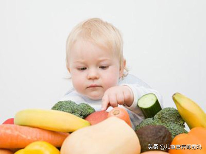 宝宝吃点东西就拉怎么回事,宝宝吃啥拉啥是什么情况食欲不好