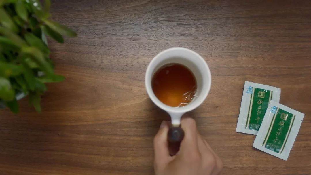 别人有口臭你怎么告知他,我该不该告知好朋友他有口臭