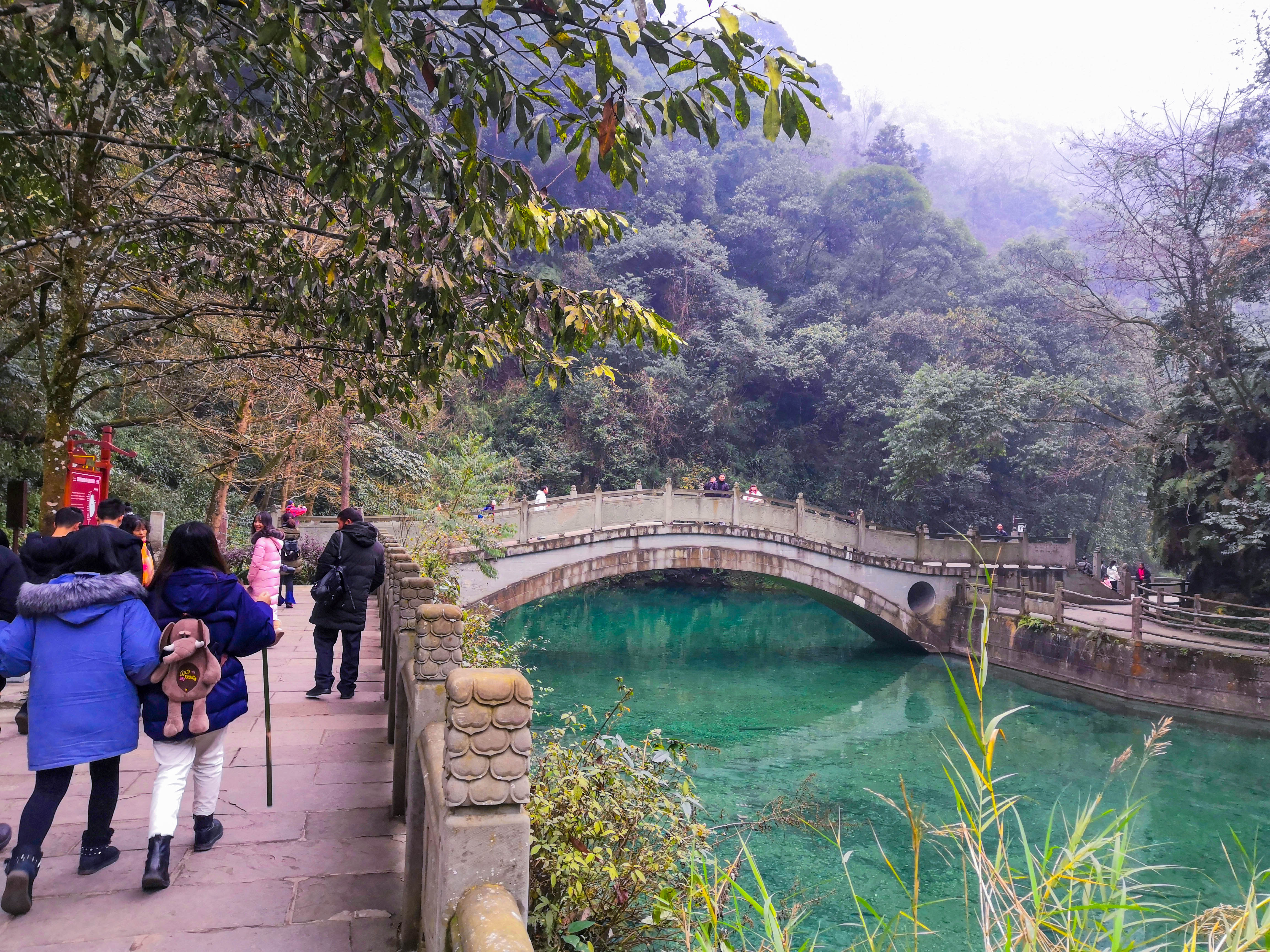 峨眉山冬雪仙境,峨眉山象城旅游