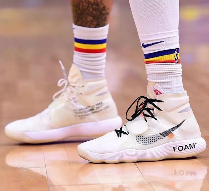 NBA球员上脚：OW联盟球鞋很帅，历年圣诞配色球鞋盘点