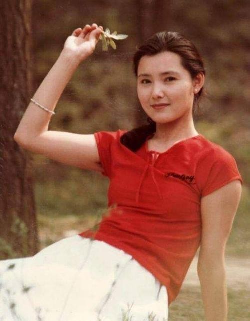 20位国外女星今昔对比,80年代最漂亮的10位女星