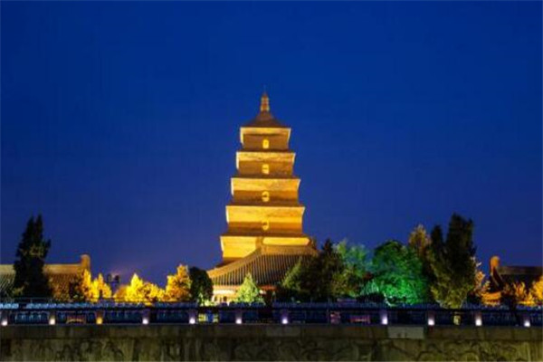 西安大雁塔好玩的地方推荐,西安必打卡景点大雁塔慈恩寺