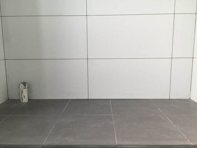 墙体敲上去有些地方是空的,新毛坯墙敲起来好像空的正常吗
