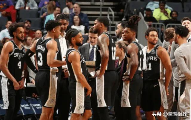 nba邓肯年轻时候照片,邓肯进入马刺前马刺战绩如何