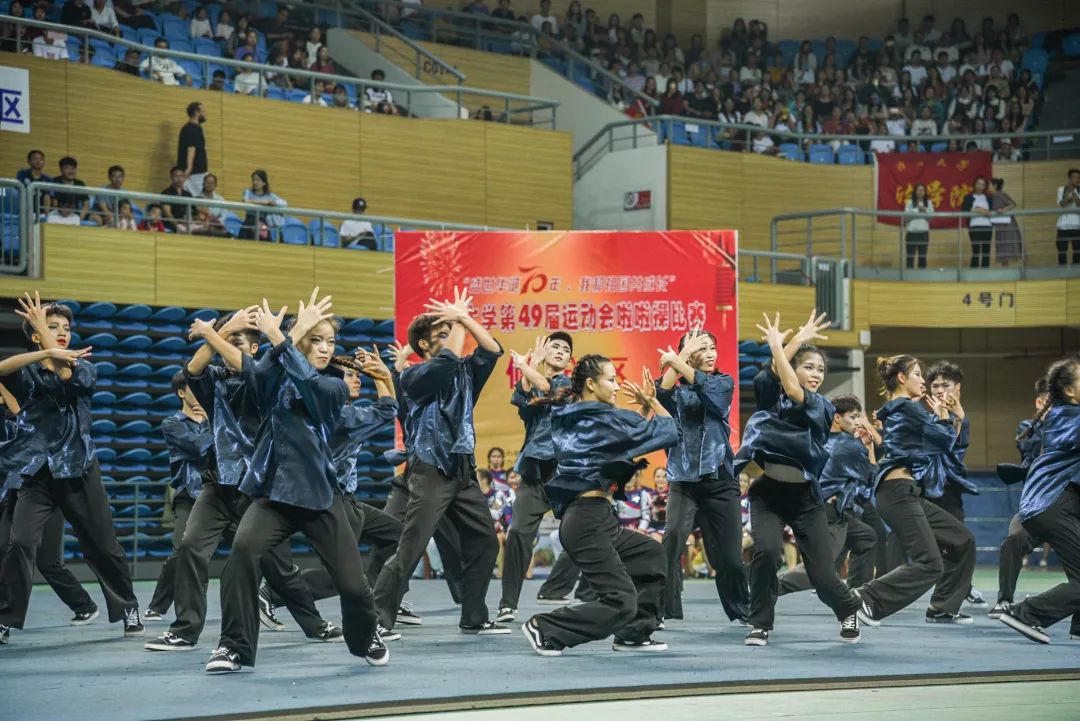 广西大学啦啦操舞蹈,广西大学啦啦操比赛