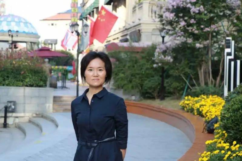 「伍佑中学教师暑期浏览」吴珍：《做不抱怨的教师》读后感