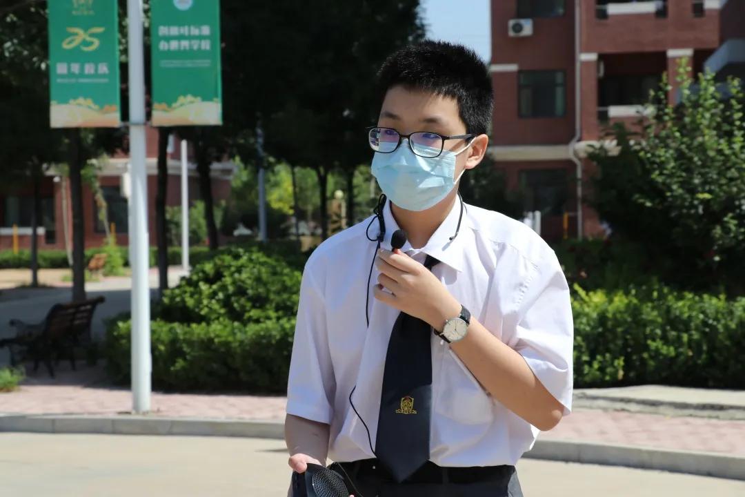 枫叶学校有大学吗,枫叶学校初中哪个好