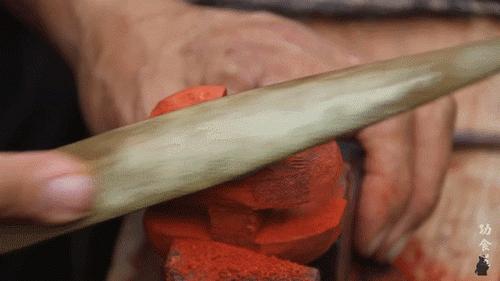 61岁中国大爷火爆油管！惹上亿老外关注：这是什么Chinese功夫