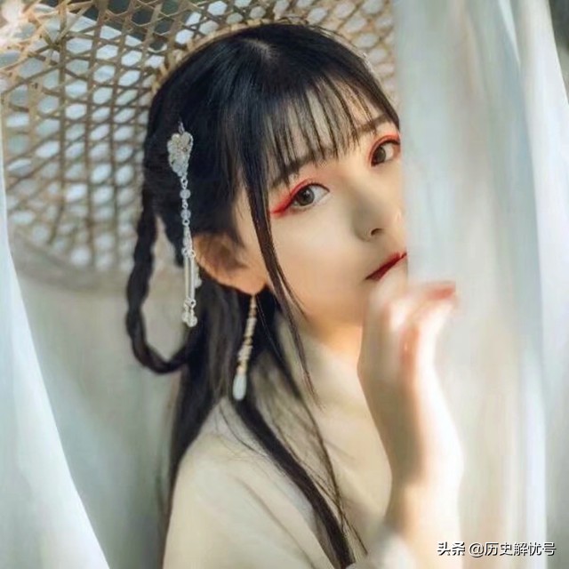 一树梨花压海棠是不是苏轼写的,一树梨花压海棠是苏轼的诗吗