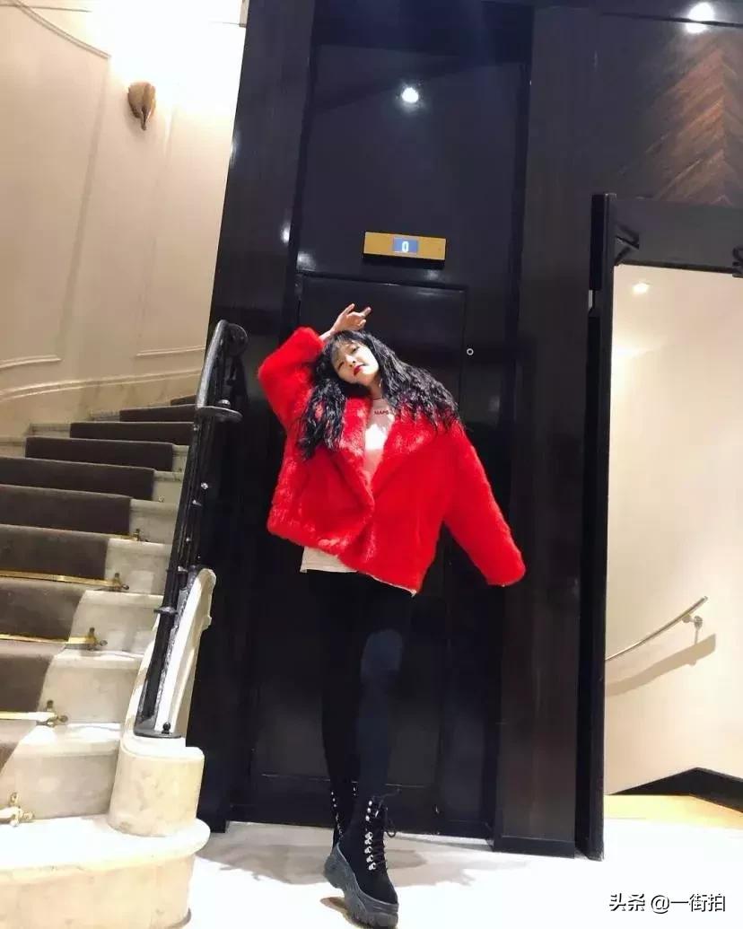 泫雅穿着粉色上衣走红,泫雅衣服ins