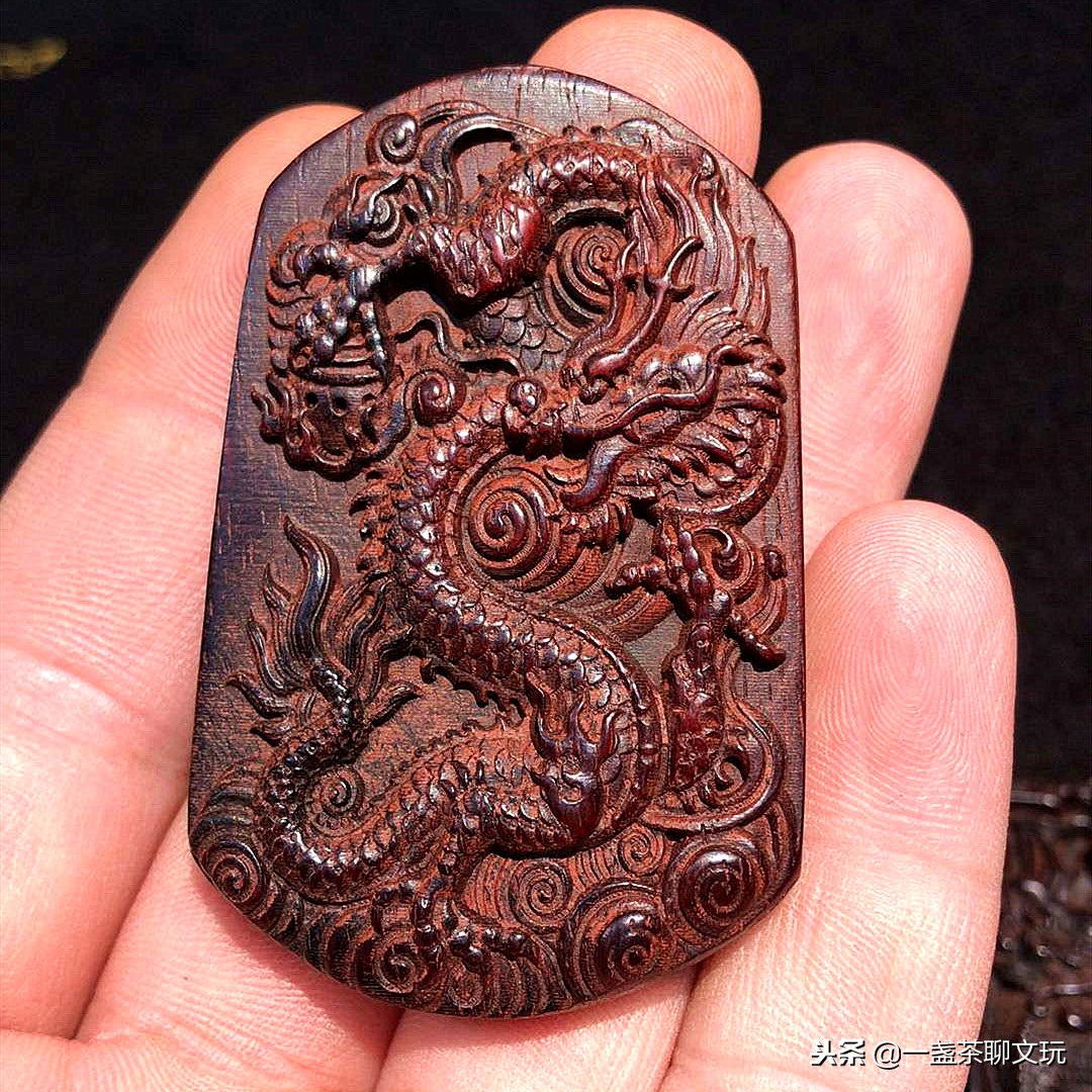 小叶紫檀和大叶紫檀对比图,小叶紫檀和大叶紫檀的区分图片