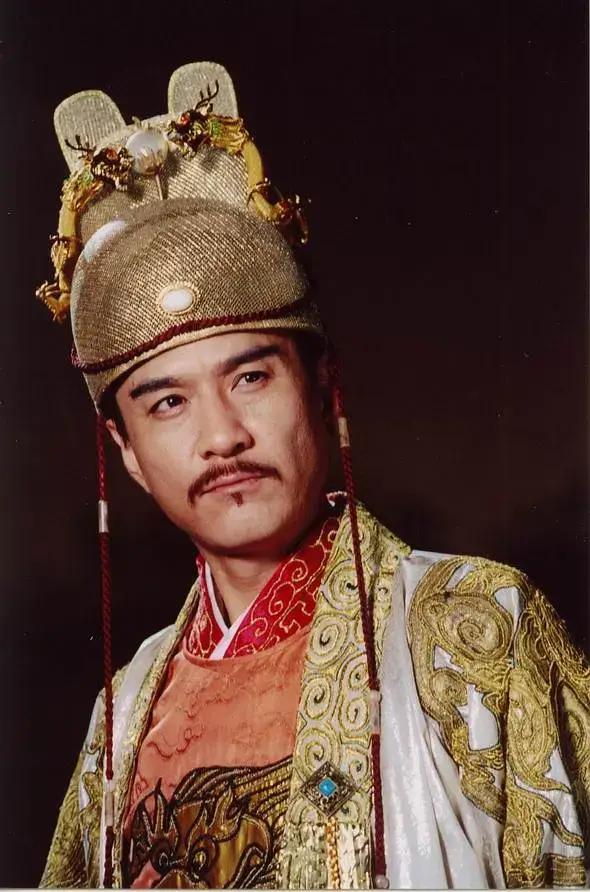 唐国强陈道明谁演得最多,2003年陈道明唐国强电视剧