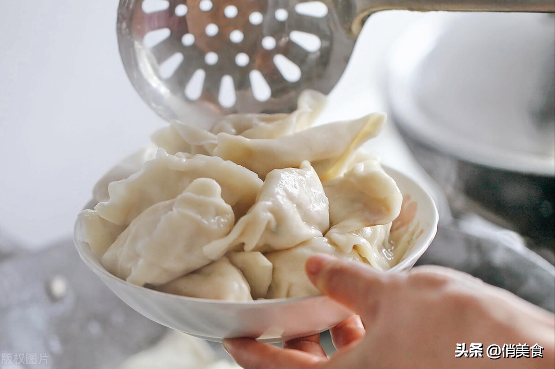 煮饺子不用放三遍水,饺子开锅煮几分钟就好