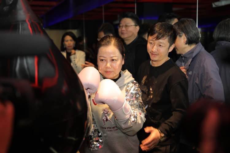 濂规槸濂ヨ繍鍐犲啗鍗村湪涔′笅鍗栭奔涓虹敓,濂规槸濂ヨ繍鍐犲啗